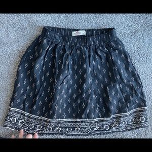 High Waisted Hollister Skirt (Small)